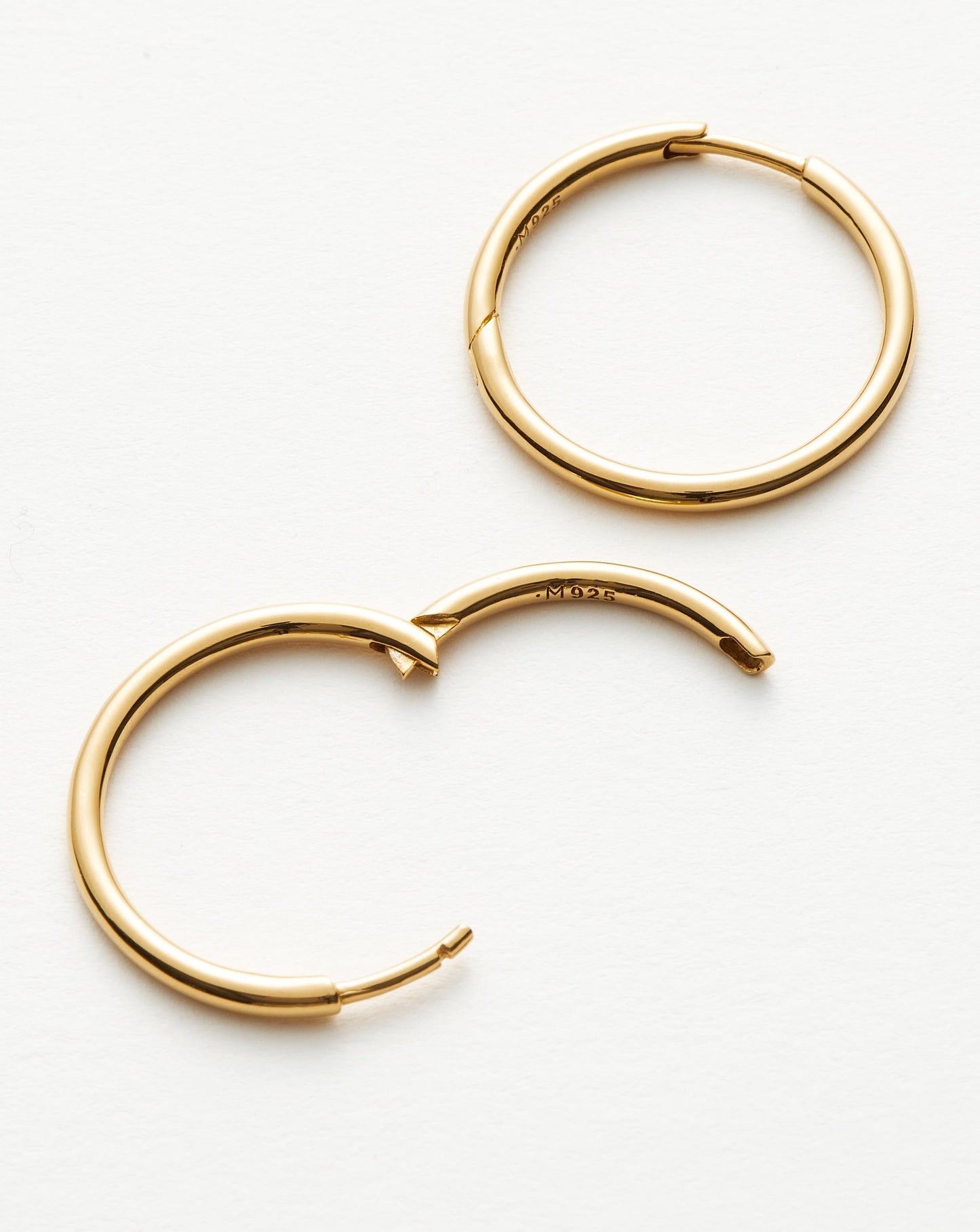 Classic Small Hoop Earrings | 18ct Gold Plated