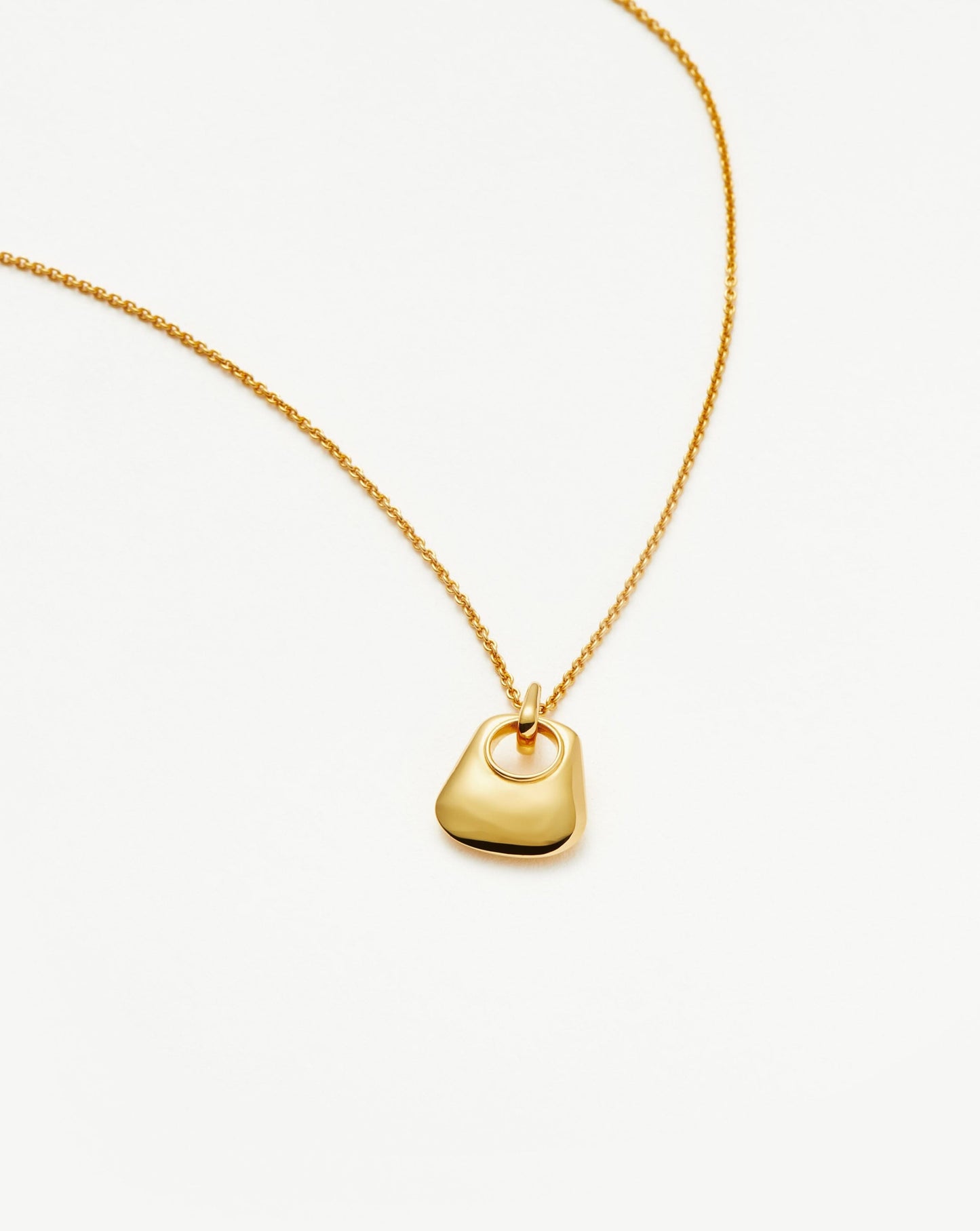 Hera Ridge Mini Pendant Necklace