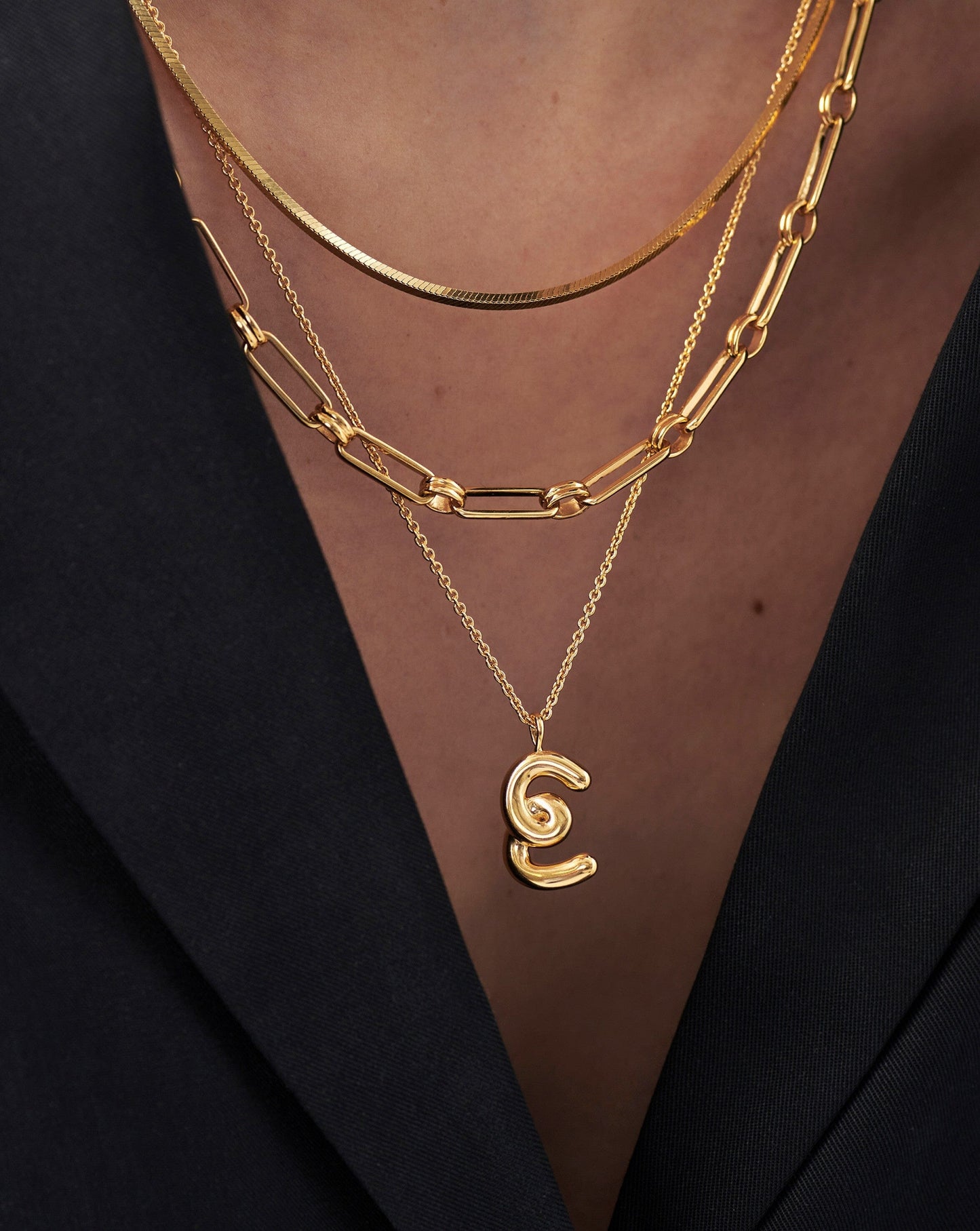 Curly Molten Initial Pendant Necklace - E | 18ct Gold Vermeil