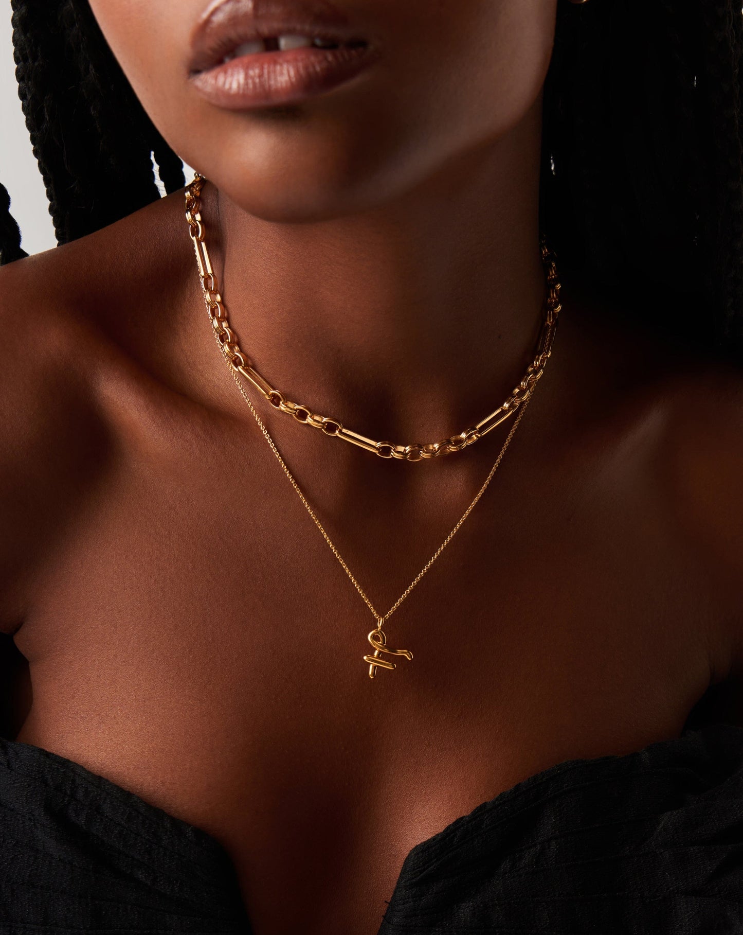 Curly Molten Initial Pendant Necklace - F | 18ct Gold Vermeil