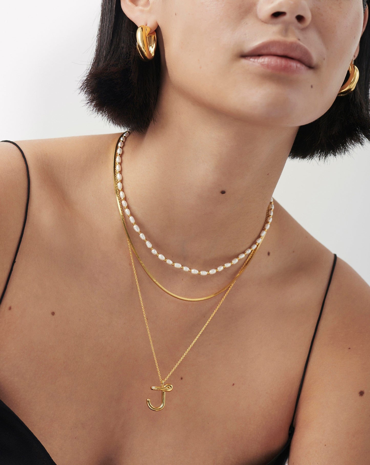 Curly Molten Initial Pendant Necklace - J | 18ct Gold Vermeil