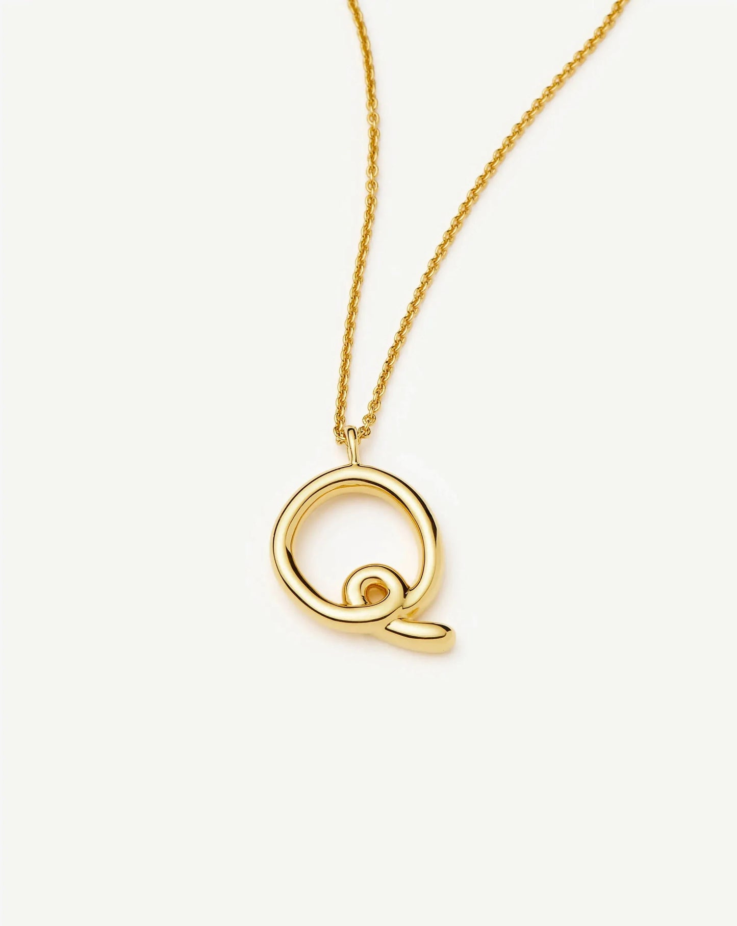 Curly Molten Initial Pendant Necklace - Q | 18ct Gold Vermeil
